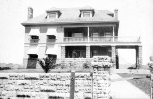 Original house shortly after completion, 1906