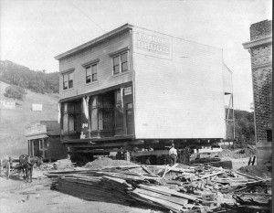 T.S. Malone Building Being Moved, 1911